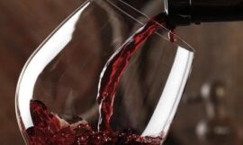Evolución del perfil volátil del vino tinto durante su crianza en barricas de roble